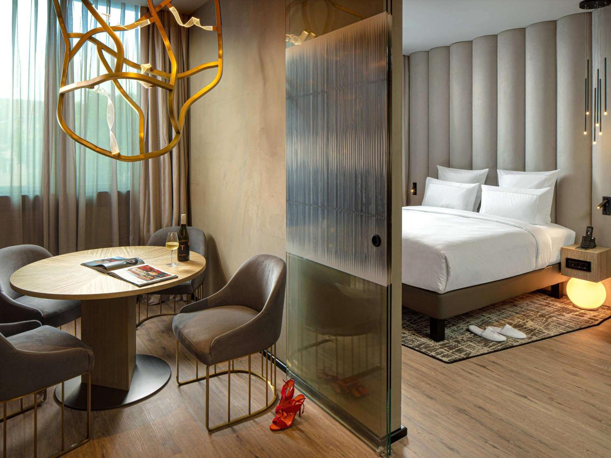 The Emporium Hotel Plovdiv - Mgallery Collection מראה חיצוני תמונה
